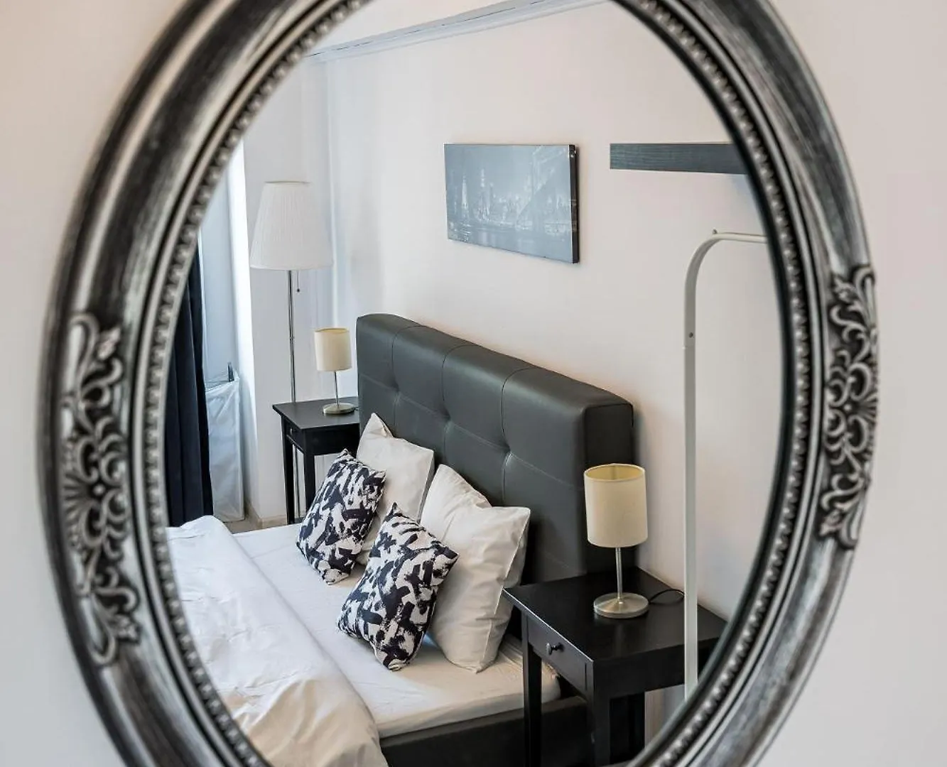 Old City Ultra Central Apartment-4Br-Parliament Bucharest 0*,