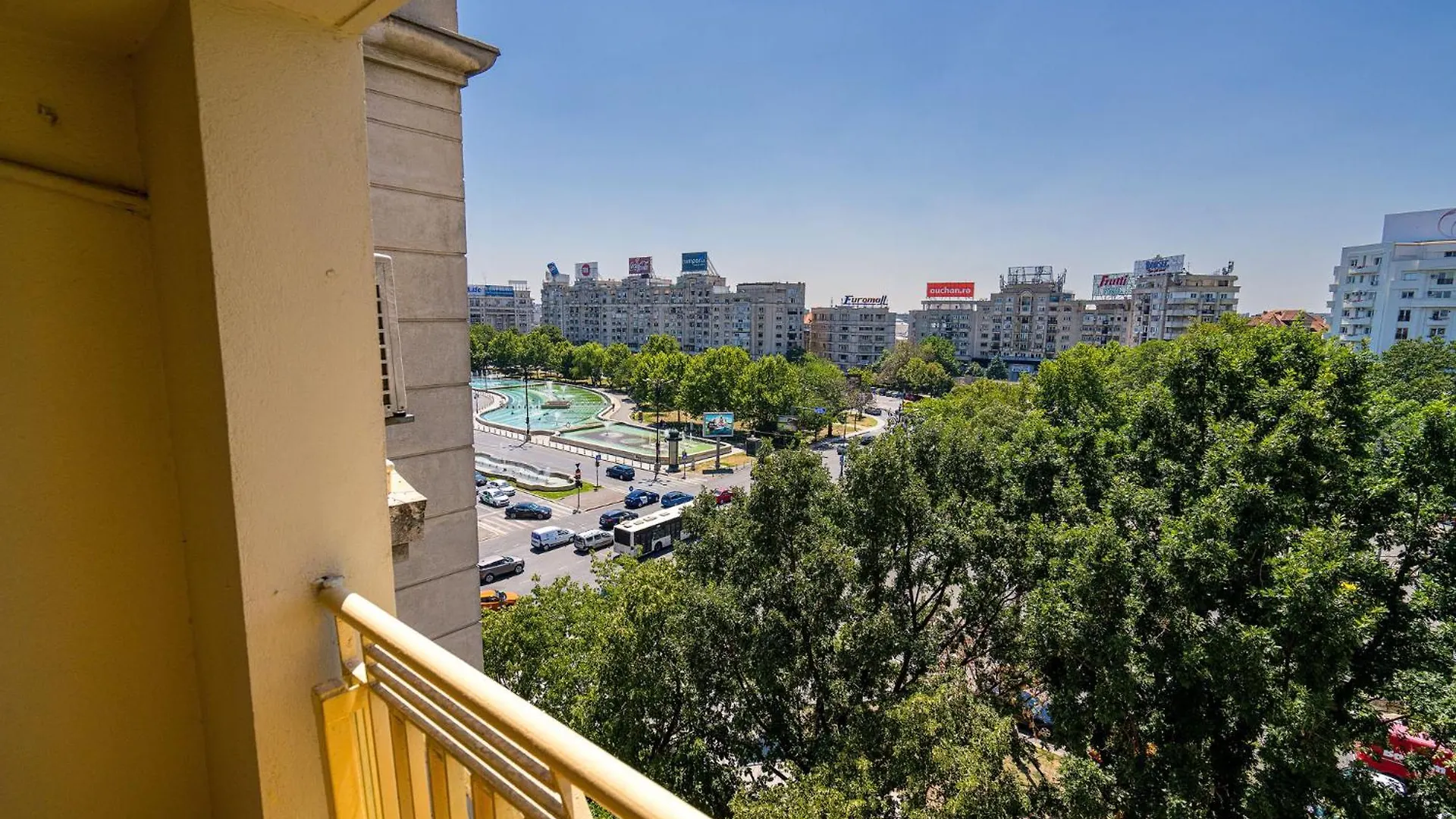 Old City Ultra Central Apartment-4Br-Parliament Bucharest Apartment