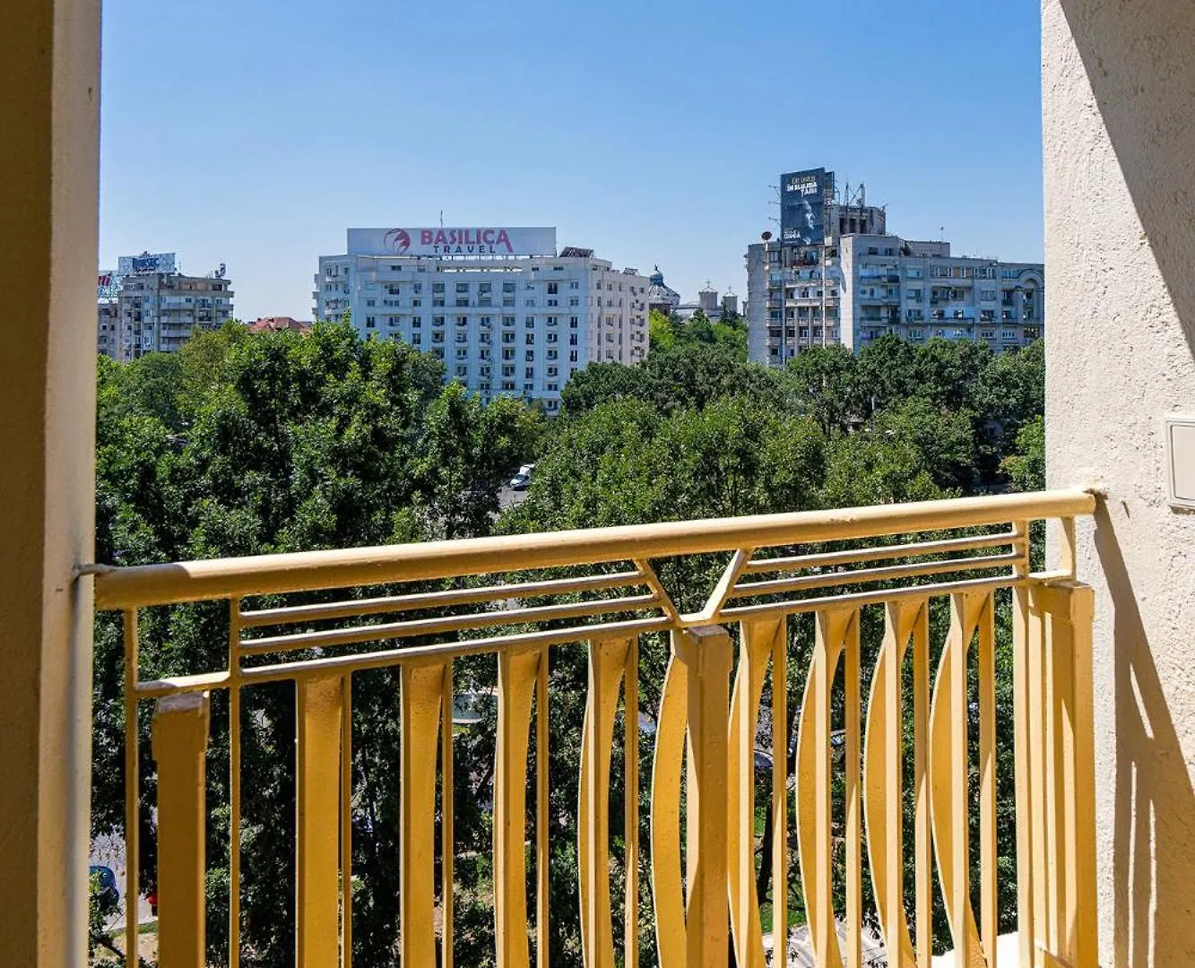 Old City Ultra Central Apartment-4Br-Parliament Bucharest Apartment